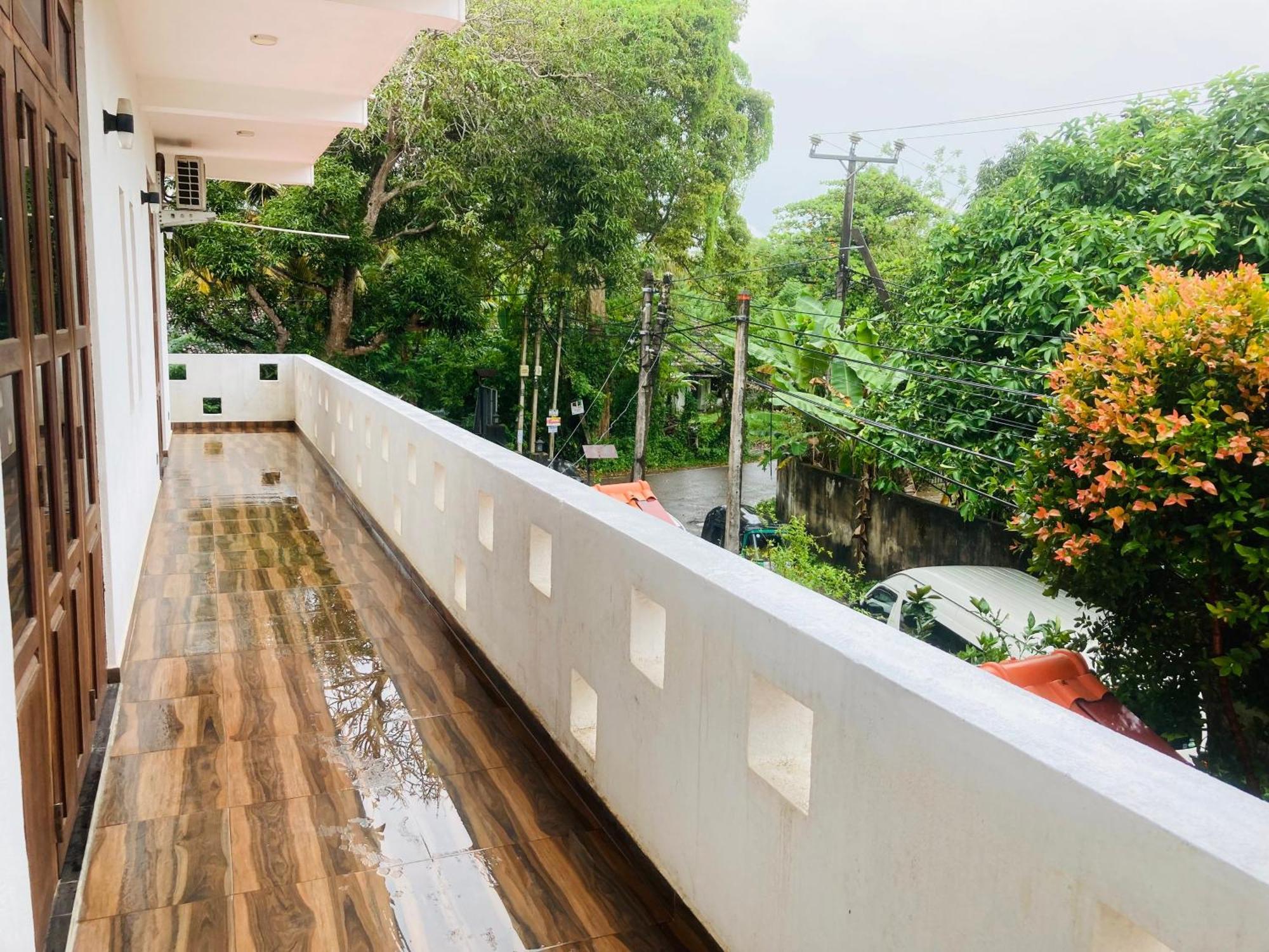 Horizon Guest House ミリッサ エクステリア 写真